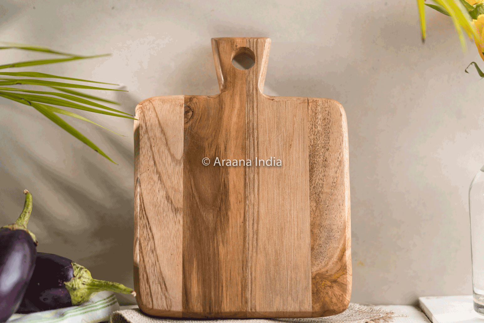 Thumbnail preview #4 for Chauras - Small classic square chopping board